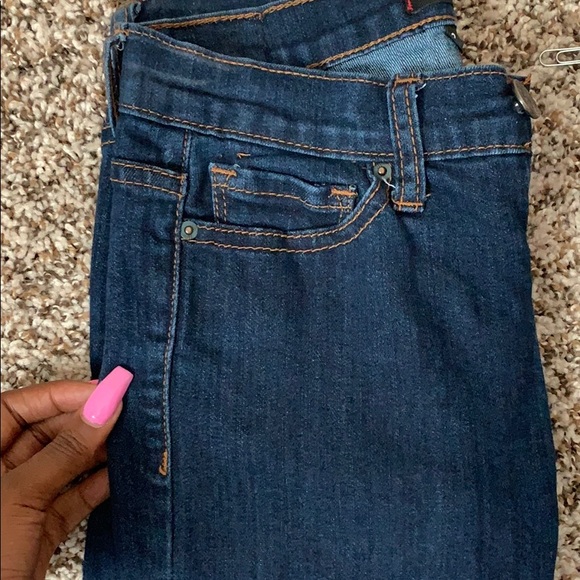 Jeans - Picture 2 of 4